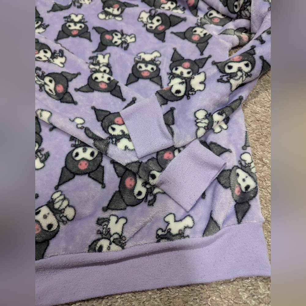 Sanrio Kuromi Plush Hoodie Cozy Sherpa Small Hello Kitty - Picture 3 of 5